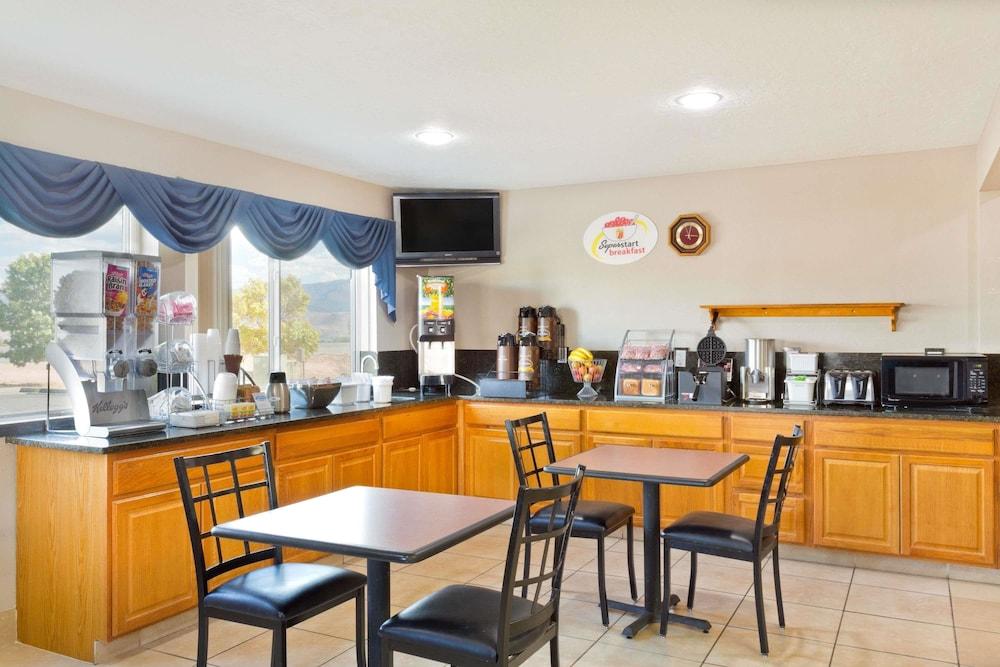 Hotel Super 8 By Wyndham Richfield Ut Zewnętrze zdjęcie